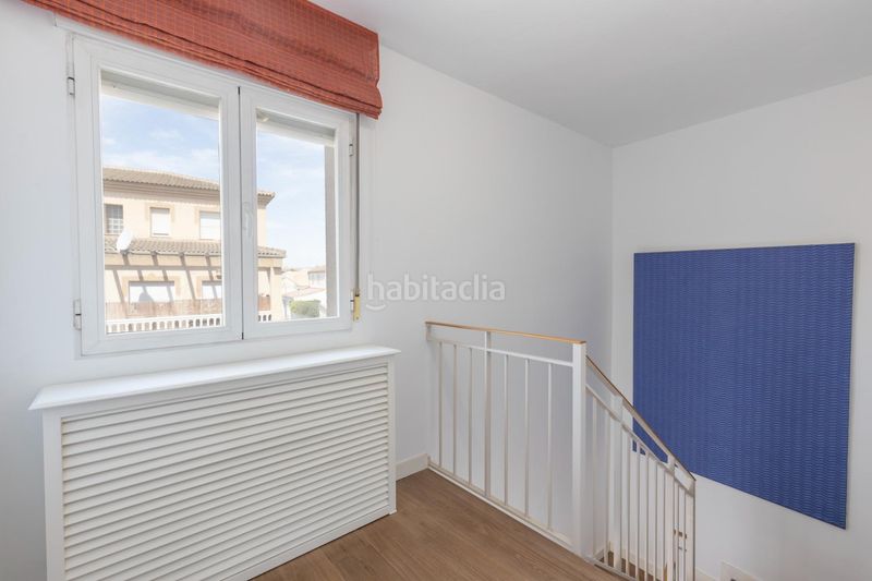 Foto 4f44a8b0-72fd-4fe5-8ced-c2b97f92263d. Casa adossada amb calefacció aparcament piscina a Santa Fe