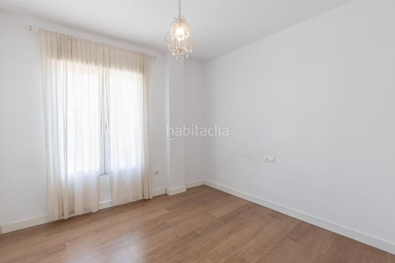 Foto 79f58881-d7d5-46bd-a736-3843fae4e367. Casa adossada amb calefacció aparcament piscina a Santa Fe
