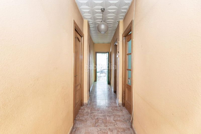 Foto 3cf08f21-0f72-41df-ad69-3125432393ff. Casa adosada oportunidad para construir una pequeña promoción de viviendas en Granada