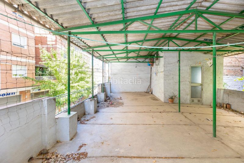 Foto 88dd4d9e-1ec9-4099-a532-7a022a321e94. Casa adosada oportunidad para construir una pequeña promoción de viviendas en Granada
