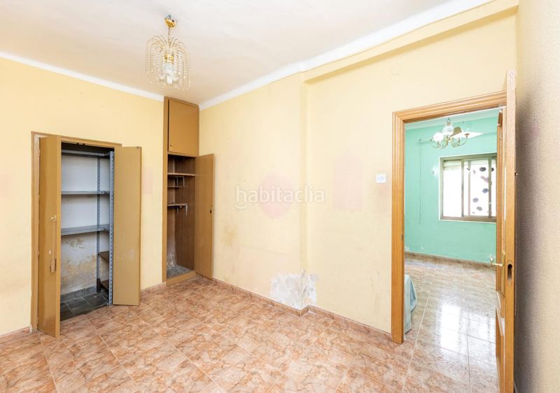 Foto a81f2809-4ce4-4ea7-bba6-b7fb48b7ad88. Casa adosada oportunidad para construir una pequeña promoción de viviendas en Granada