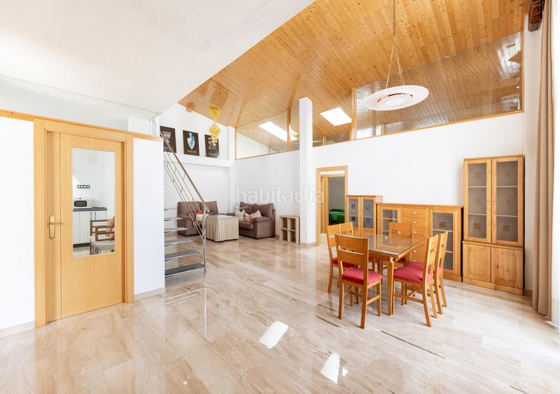 Foto 16d92b42-dd6c-4f40-9613-f74a6e1ed1f8. Chalet una vivienda diseñada para enamorar. en Haza Grande Granada