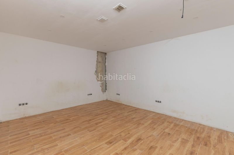 Foto db47366e-5df4-4bb9-a2e3-5c04c379e353. Xalet a calle puntal de las siete lagunas 18 a Dílar