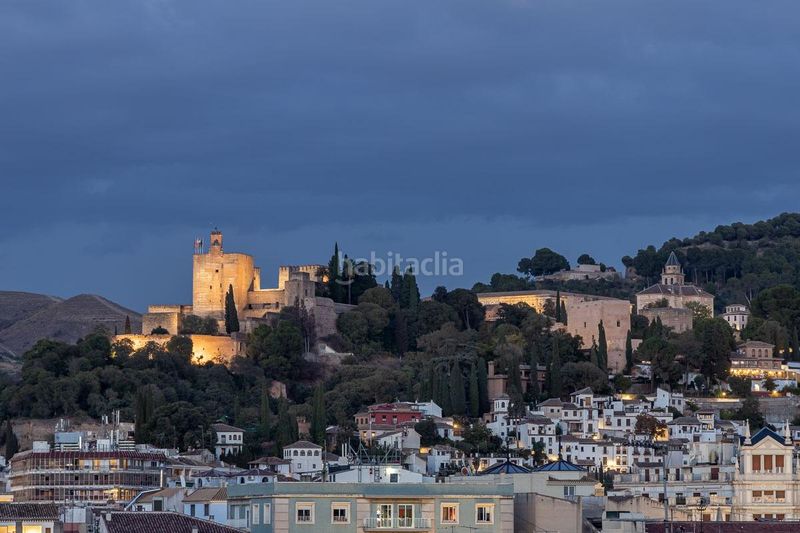 Foto f79e3d60-c7f2-49b2-8f5f-397238ebb854. Dúplex exclusivo ático dúplex en Camino de Ronda Granada