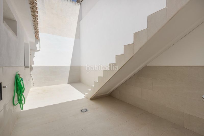Foto 92bbcb93-f0c3-42b0-b068-f892787db4ce. Casa adossada a calle cuba 3 a Santa Fe