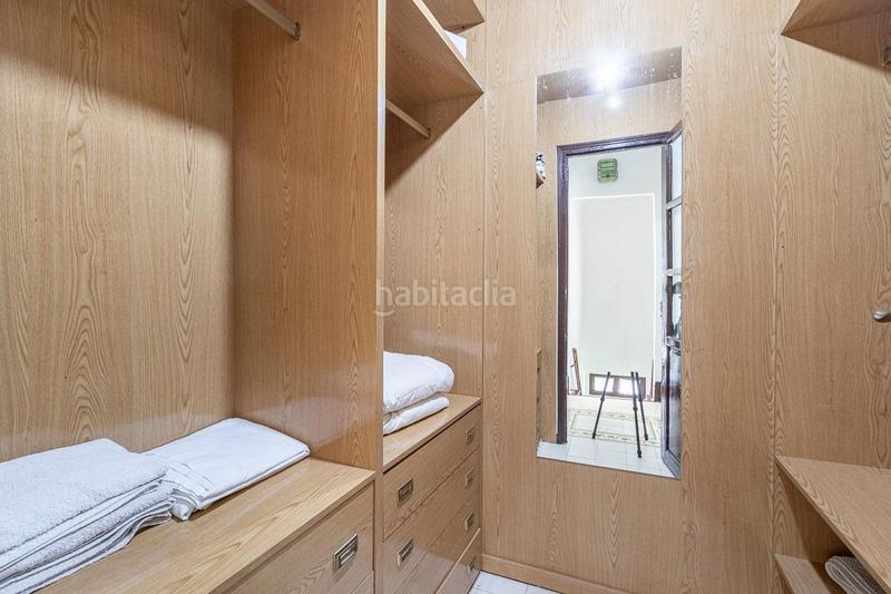 Foto ffef8bbb-b112-4d35-a388-ec3d588e3787. Chalet carmen con espectacular jardin y piscina en paseo del salón en Granada