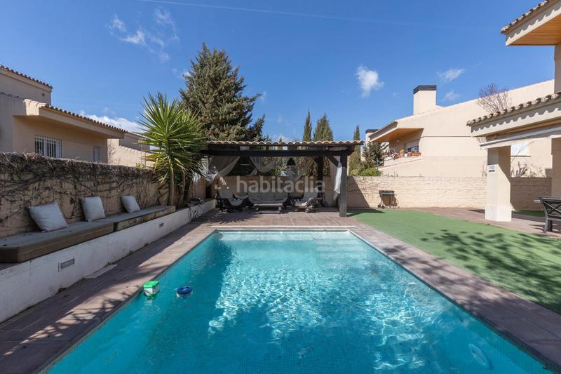 Foto 46e7d6ba-cd3d-4362-846a-6d174b803c9a. Chalet casa en santa clara golf ideal para vivir o invertir en Otura