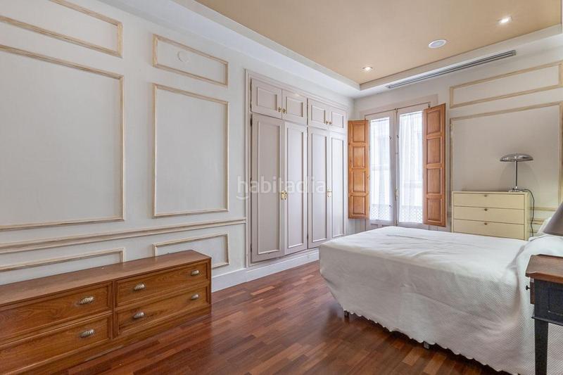 Foto c5e23863-6b35-49ed-8eb6-6919c8aa4067. Piso apartamento con licencia turística en pleno centro!!! en Granada