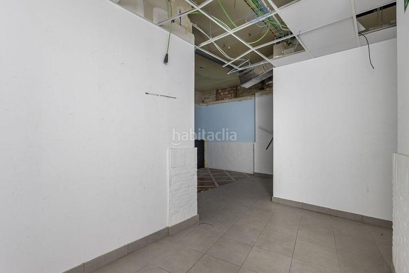 Foto 11b7a21f-c11d-4d28-a9d0-12624f0c126d. Local comercial local en acera del darro frente al corte inglés! en Granada