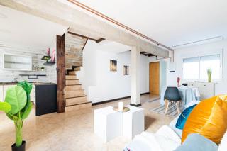 Casa adossada en Garcia lorca 6. Encantadora casa en venta en peligros