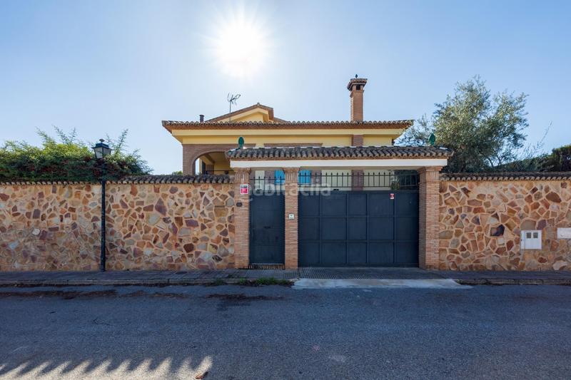 Foto a92aa2f0-d382-45e9-9fe8-bb277922fd66. Chalet espectacular chalet independiente en el laurel de la reina. la zubia. en Zubia (La)