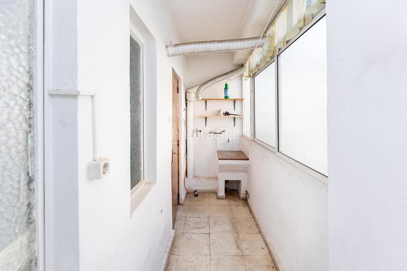 Foto 1372ff9f-0b21-44ea-bafb-e91012c8f524. Ático en calle c. agustina de aragón ático con terraza y vistas en el corazón barrio figares en Granada