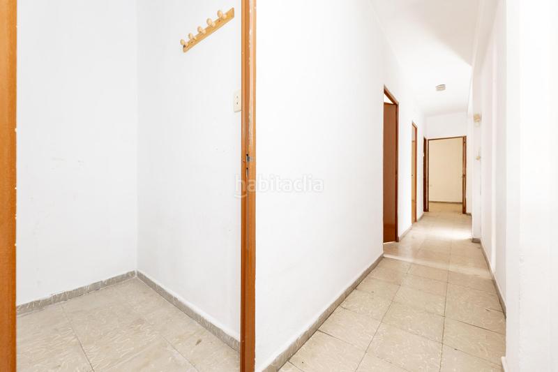 Foto 6437ce2f-44e2-4388-a1f8-0250ba410f9d. Ático en calle c. agustina de aragón ático con terraza y vistas en el corazón barrio figares en Granada