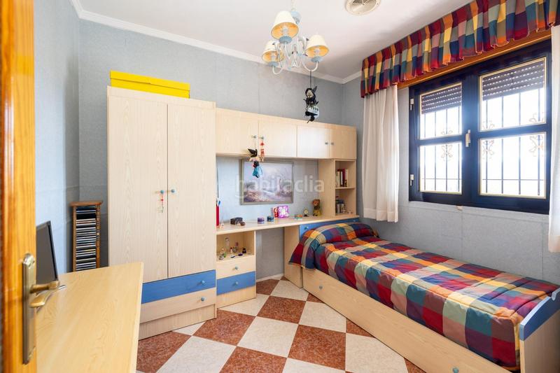 Foto 4827055d-8589-461c-84d3-fb87a9b019c6. Casa espectacular casa independiente con piscina y opcion de terreno urbanizable 2000m2 en Atarfe