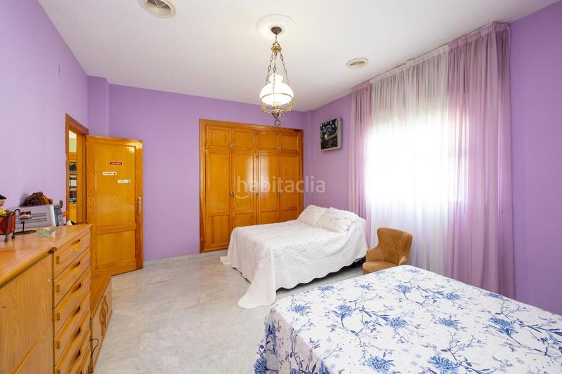 Foto db776ec9-d48f-4261-ba6b-50dc2c3507ff. Casa espectacular casa independiente con piscina y opcion de terreno urbanizable 2000m2 en Atarfe