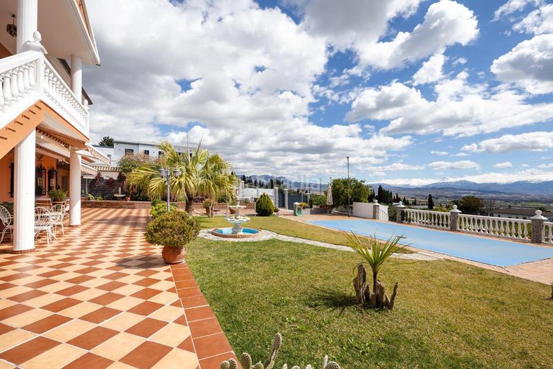 Foto eb308df8-6eb9-4a2d-b86d-de4c6673d64d. Casa espectacular casa independiente con piscina y opcion de terreno urbanizable 2000m2 en Atarfe