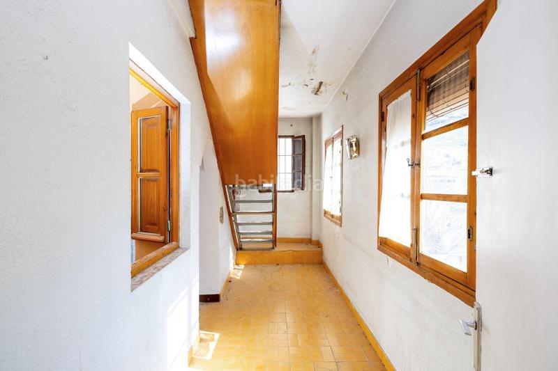 Foto 42d23f85-0289-4f14-a527-97002ced4ecd. Casa adosada casa con encanto a reformar en plena cuesta del chapiz. patio, varias terrazas y mucho más en Granada