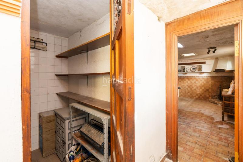 Foto 55cf97c6-b96f-4711-8b54-afa8548417d2. Casa adosada casa con encanto a reformar en plena cuesta del chapiz. patio, varias terrazas y mucho más en Granada