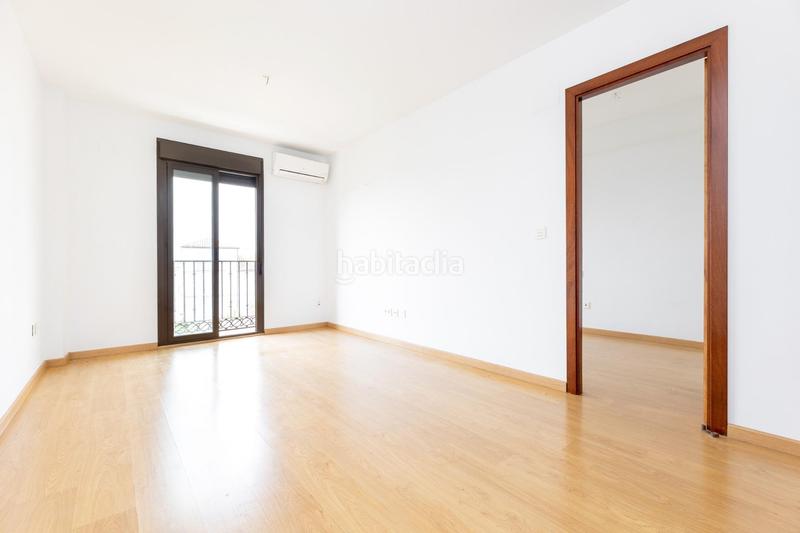 Foto cdda666c-e1ba-4554-930d-0e5acdaf48ec. Piso tu nuevo hogar en la zubia te espera! en La Zubia Ciudad Zubia (La)