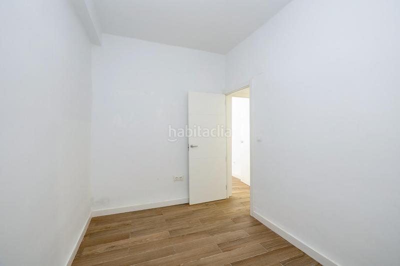 Foto 609284f7-c9ee-4012-a1ea-53e67137dd8e. Piso tu nuevo hogar piso moderno en el zaidín en Granada