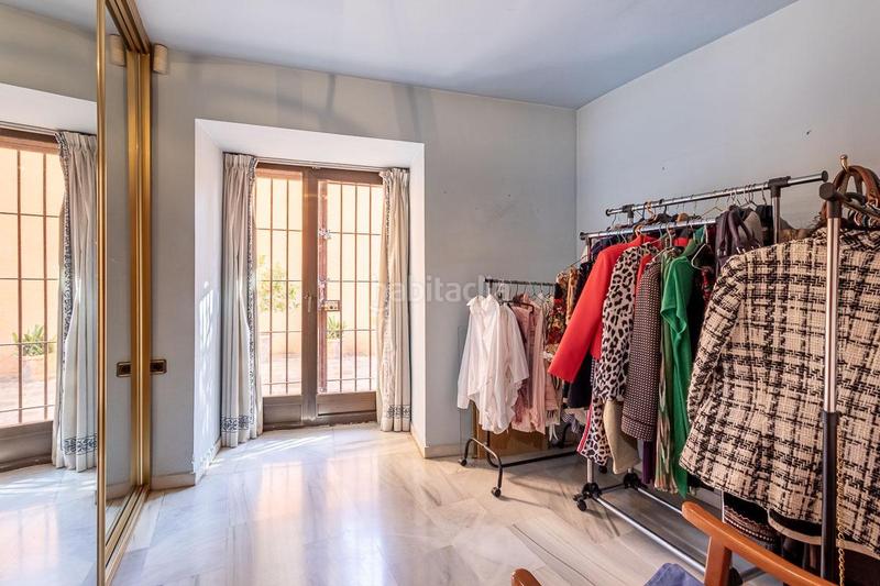 Foto e51ec085-aa2d-4c46-aff5-a7289bfb8055. Piso exclusivo piso con jardín privativo en una de las mejores urbanizaciones en Granada
