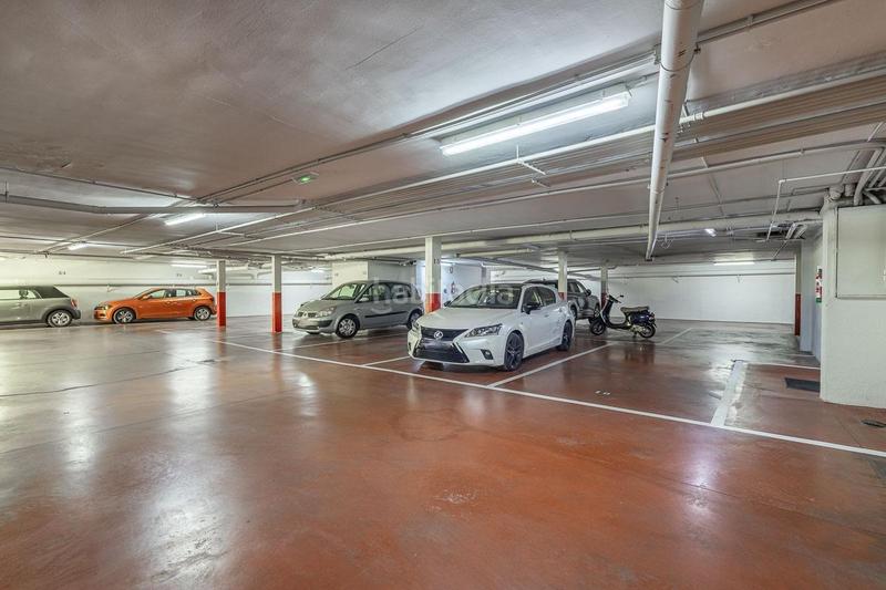 Foto f8a4595b-4d38-4a55-829c-e8b7f1eb6d3f. Piso exclusivo piso con jardín privativo en una de las mejores urbanizaciones en Granada