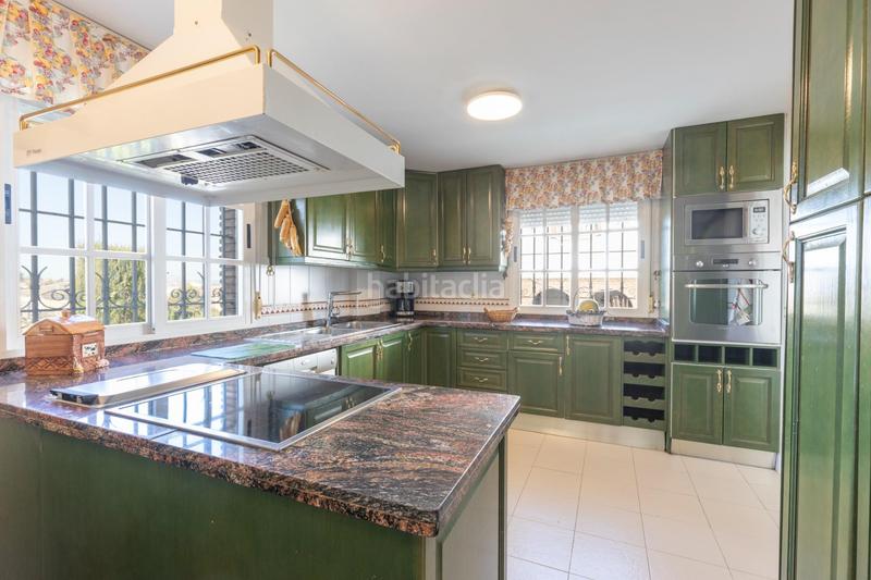 Foto 6a9d2030-f38b-42fa-8640-b93651b0b1e8. Chalet  en venta en la zubia con licencia turística en Zubia (La)