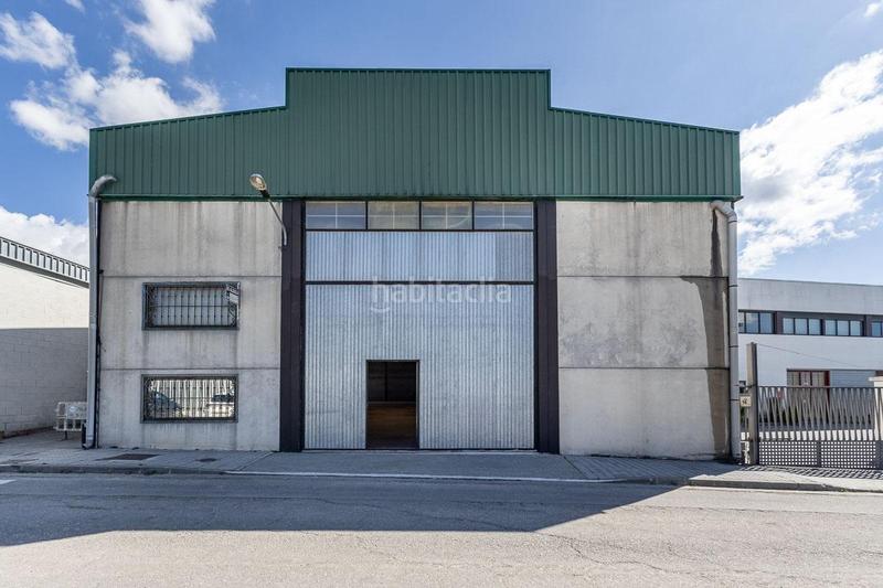 Foto 2035ced2-dcf2-4ef7-afdb-f73e261ad9ee. Nave industrial en calle atalaya (santa ana) 5 increible oportunidad de negocio y vivienda. en Alcalá la Real