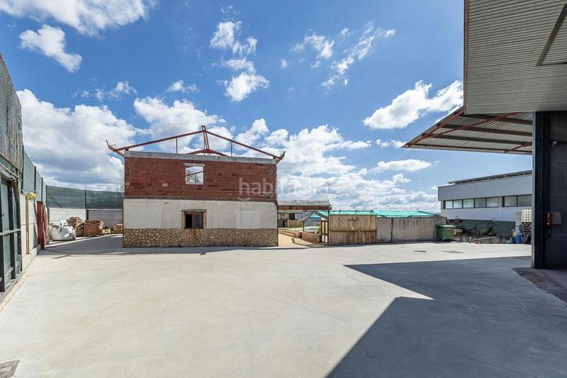 Foto 68b85cb4-3aff-4740-86e4-c459f0b559a5. Nave industrial en calle atalaya (santa ana) 5 increible oportunidad de negocio y vivienda. en Alcalá la Real
