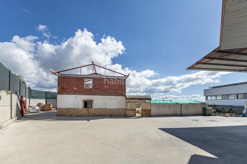 Foto cc2895ea-7e79-44aa-bdb2-e8595ed7d072. Nave industrial en calle atalaya (santa ana) 5 increible oportunidad de negocio y vivienda. en Alcalá la Real