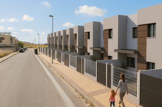 Semi detached house  Calle aries