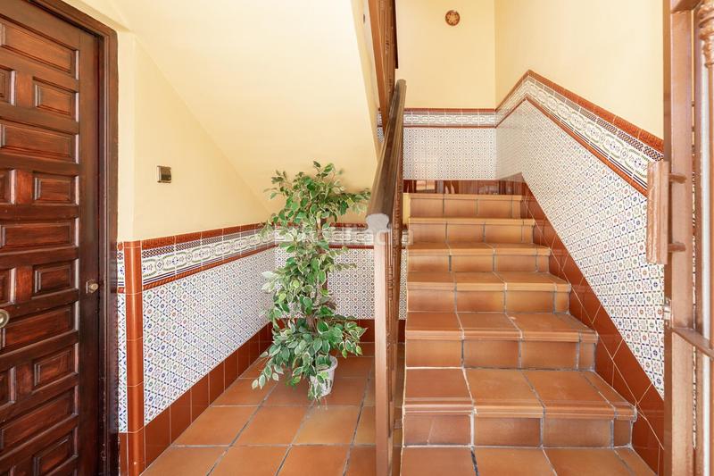 Foto d01f2e6d-bfe3-4ba4-a65a-972d4f8f2500. Casa amb calefacció aparcament a Iznalloz