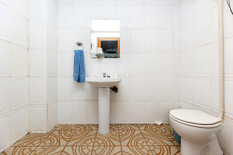 Foto d3fba4d3-8b82-4644-9e12-06796d41f567. Casa amb calefacció aparcament a Iznalloz