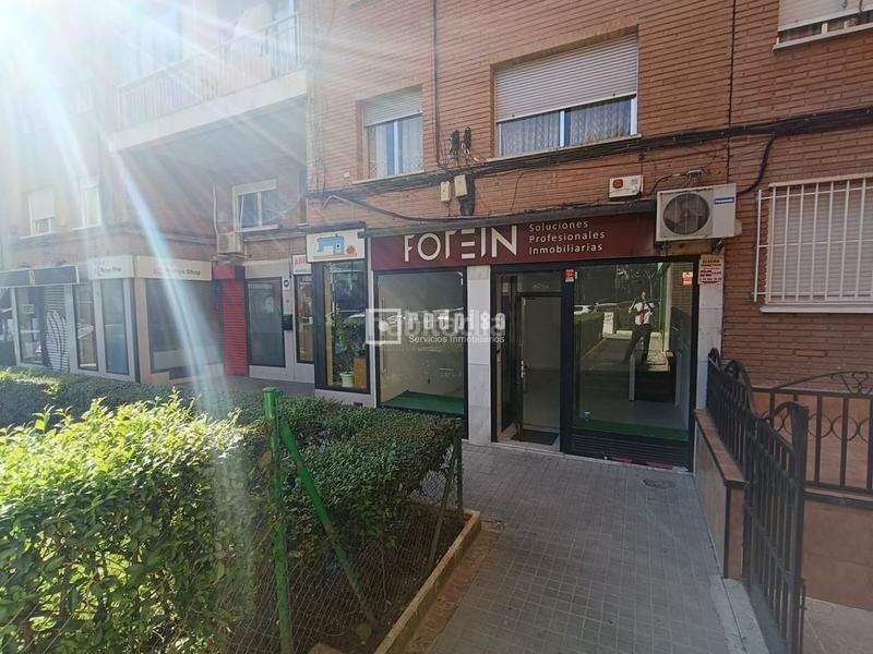 Foto 1e16726f-8c98-4f1a-920b-4cf27f81162b. Local comercial  en venta en la calle illescas en Madrid