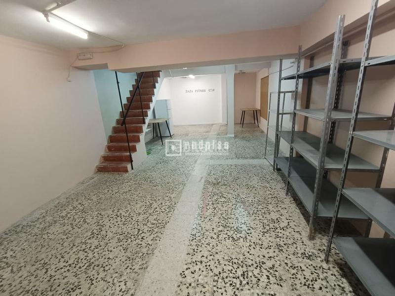 Foto 51c994e2-5473-4b37-93ee-b28fd98a8511. Local comercial  en venta en la calle illescas en Madrid