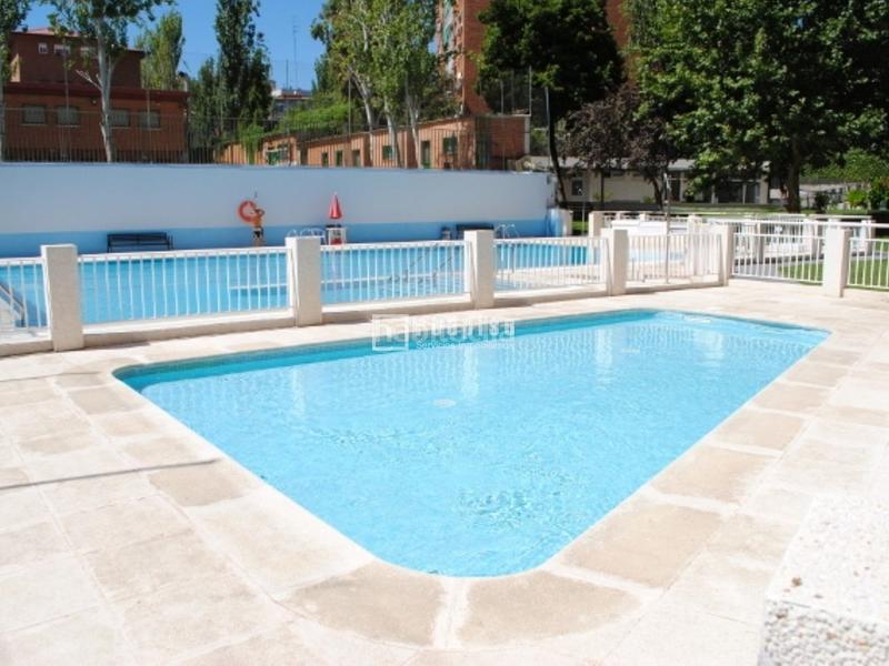 Foto 2f2fd32b-d6ed-488e-a827-e9f0d6c4eeb2. Appartement avec chauffage parking piscine dans Aluche Madrid