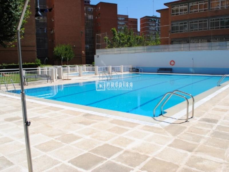 Foto 3244604f-2fb1-4261-8f5f-28577c36601a. Appartement avec chauffage parking piscine dans Aluche Madrid