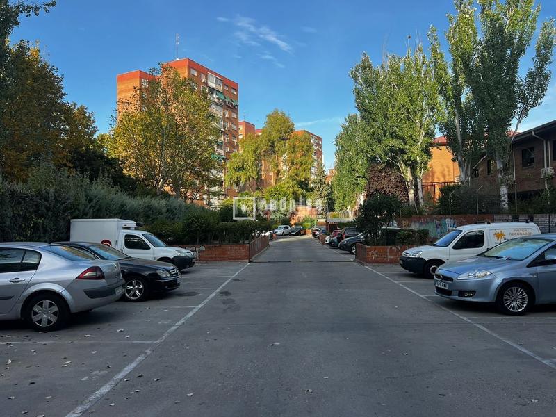 Foto 4b661243-8de4-4965-99e3-ffbb1b903a6d. Appartement avec chauffage parking piscine dans Aluche Madrid