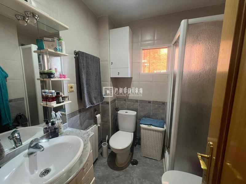 Foto 71649771-11d9-4847-adfd-23fead60f92e. Appartement avec chauffage parking piscine dans Aluche Madrid