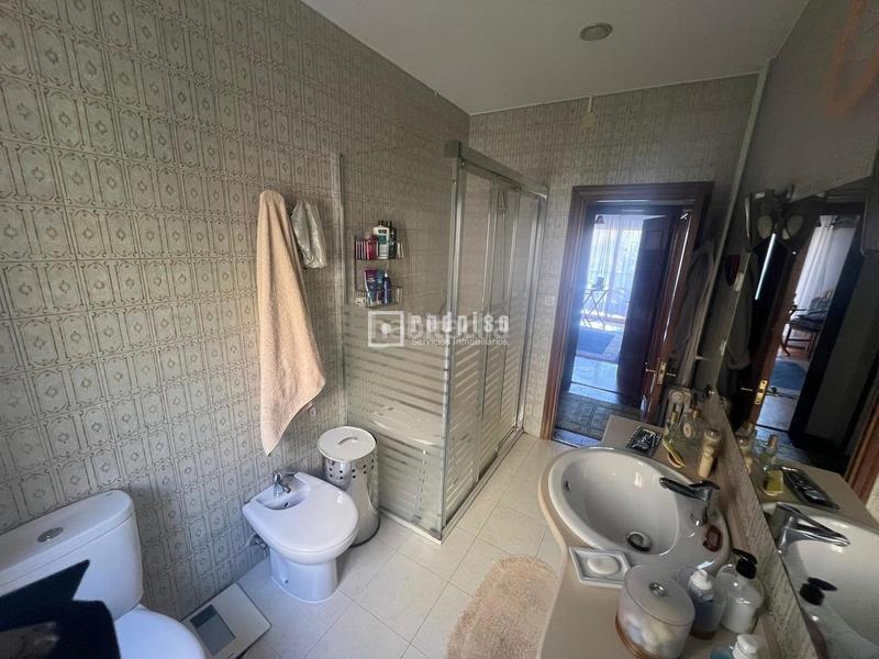 Foto 7a2e718f-b208-41ca-9246-824012ea9165. Flat with heating in Aluche Madrid