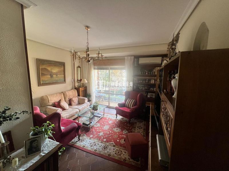 Foto cbd8f687-3e98-4981-b509-086fab25acb1. Flat with heating in Aluche Madrid