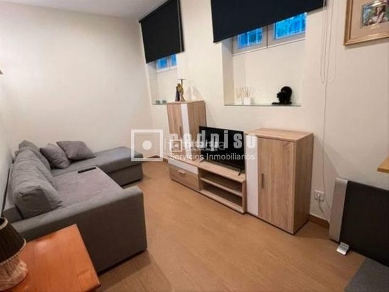 Foto ef4fcc88-2d41-4562-9927-3be14809ca95. Piso estupendo inmueble en barrio la Concepción scedula en Madrid