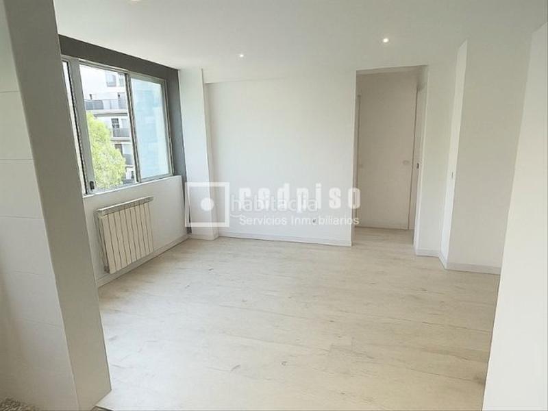 Foto a018f8b5-62db-476c-bd8b-5acd36296100. Piso oportunidad barrio San Pascual. piso con reforma a terminar. en Madrid
