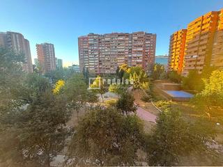 Piso  Badajoz. Piso 3 dormitorios en urbanización con piscina. garaje incluido