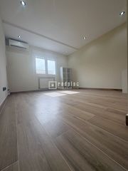 Miete Etagenwohnung  De la virgen del sagrario. Piso 2 dormitorios, baño y aseo. sin muebles