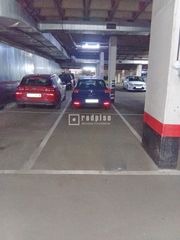 Aparcament cotxe  De plat�n. Plaza garaje residente. cesi�n hasta 2041