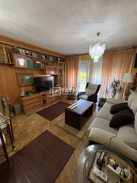 Foto 84422728-7b27-4f28-89a9-02f1e5538861. Flat with parking in San Pascual Madrid