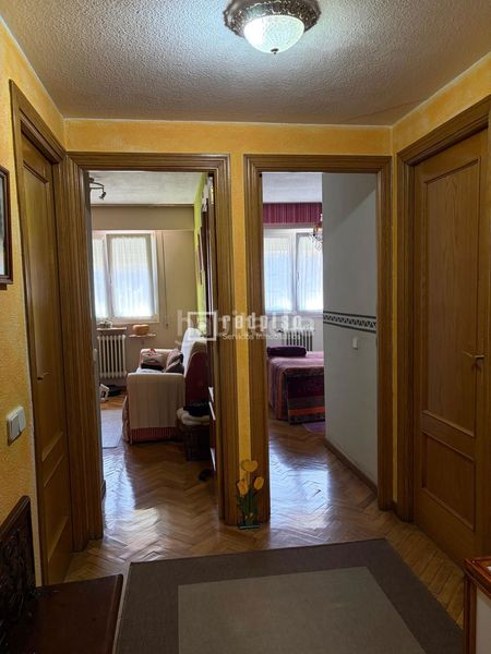 Foto afb0224c-1bc7-4726-820d-33a0308e3079. Flat with parking in San Pascual Madrid