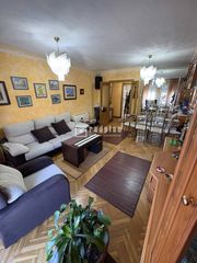 Pis en San Pascual. Estupendo piso 4 dormitorios. 2 ba�os. garaje.
