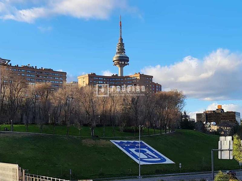 Foto 2947484d-6d16-4833-a13b-17186c96f3e6. Affitto posto auto in Media Legua Madrid